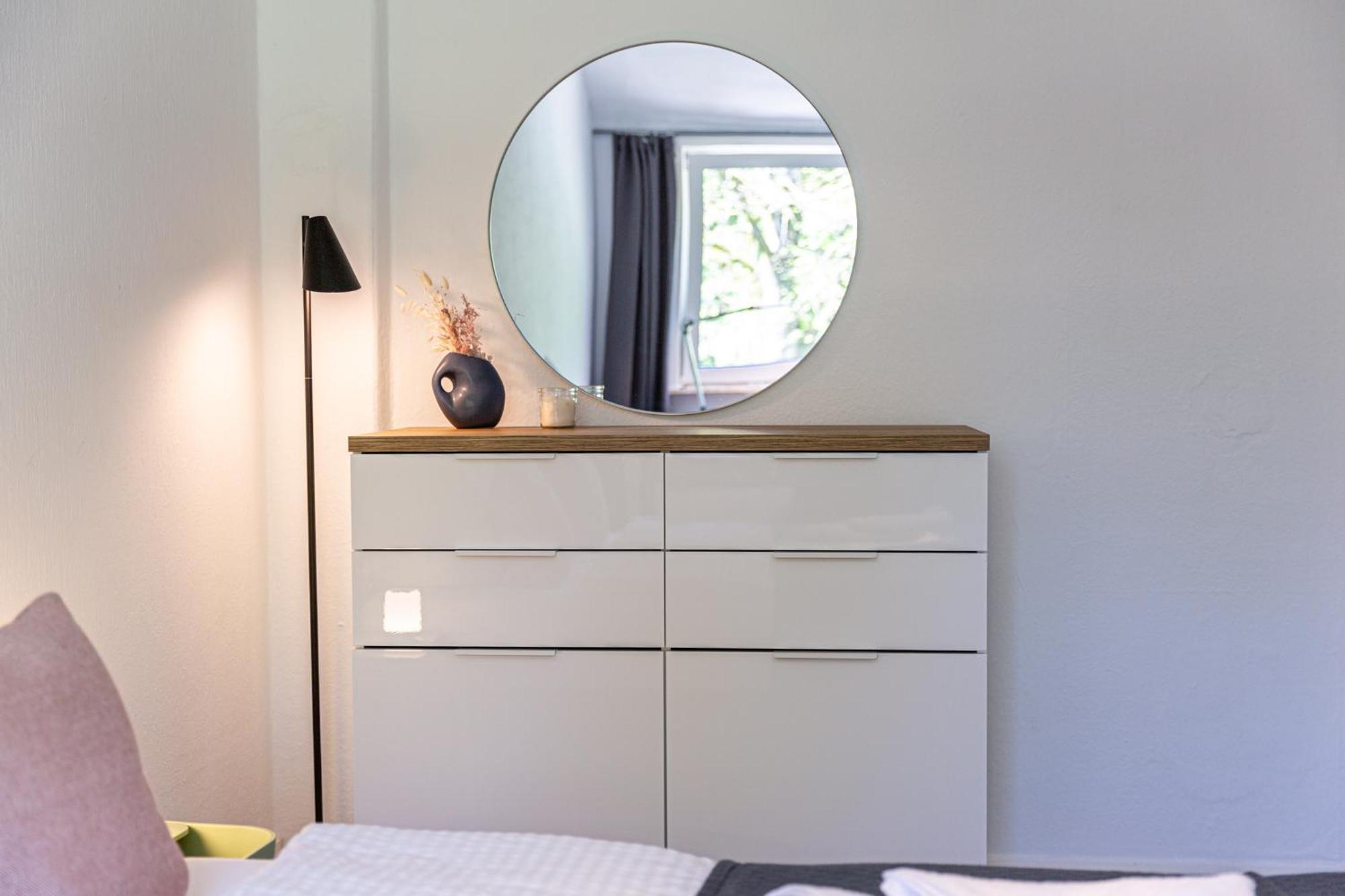 Apartment Have-a-nice-stay - Nahe Der U-bahn Nach Hamburg - 1 Minute Entfernt - Baecker & Restaurants 500m - Lidl 800m - Zentrum 1,5km