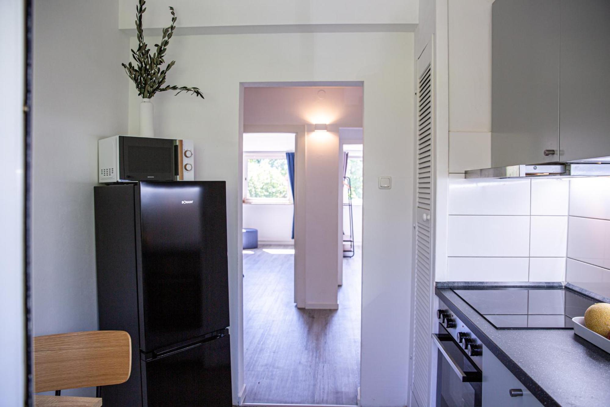 Have-a-nice-stay - Nahe Der U-bahn Nach Hamburg - 1 Minute Entfernt - Baecker & Restaurants 500m - Lidl 800m - Zentrum 1,5km *