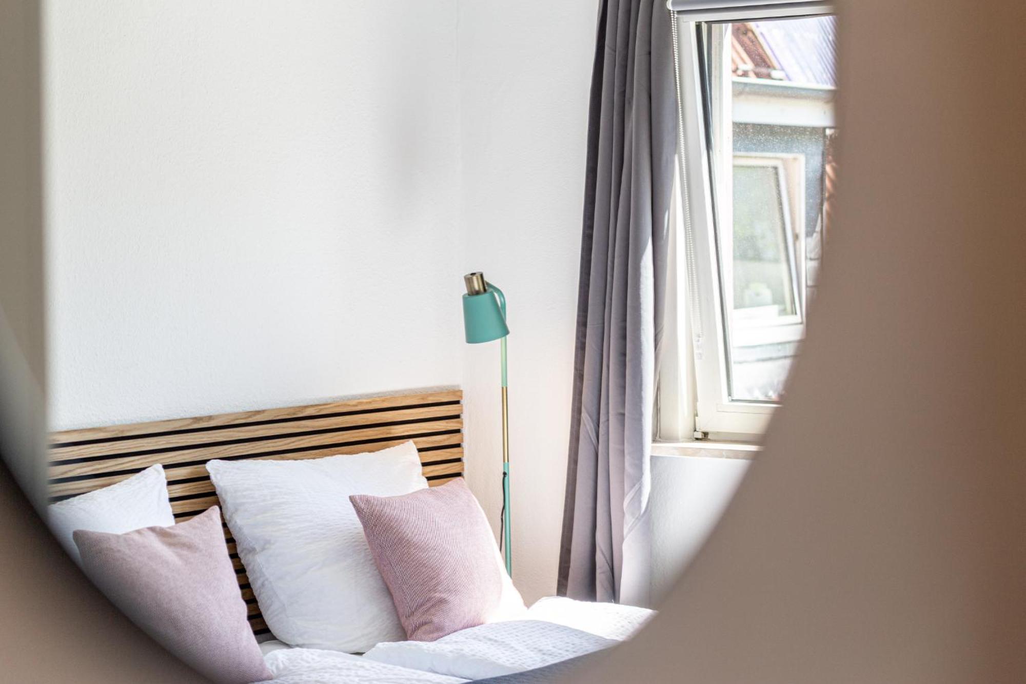 Have-a-nice-stay - Nahe Der U-bahn Nach Hamburg - 1 Minute Entfernt - Baecker & Restaurants 500m - Lidl 800m - Zentrum 1,5km Apartment