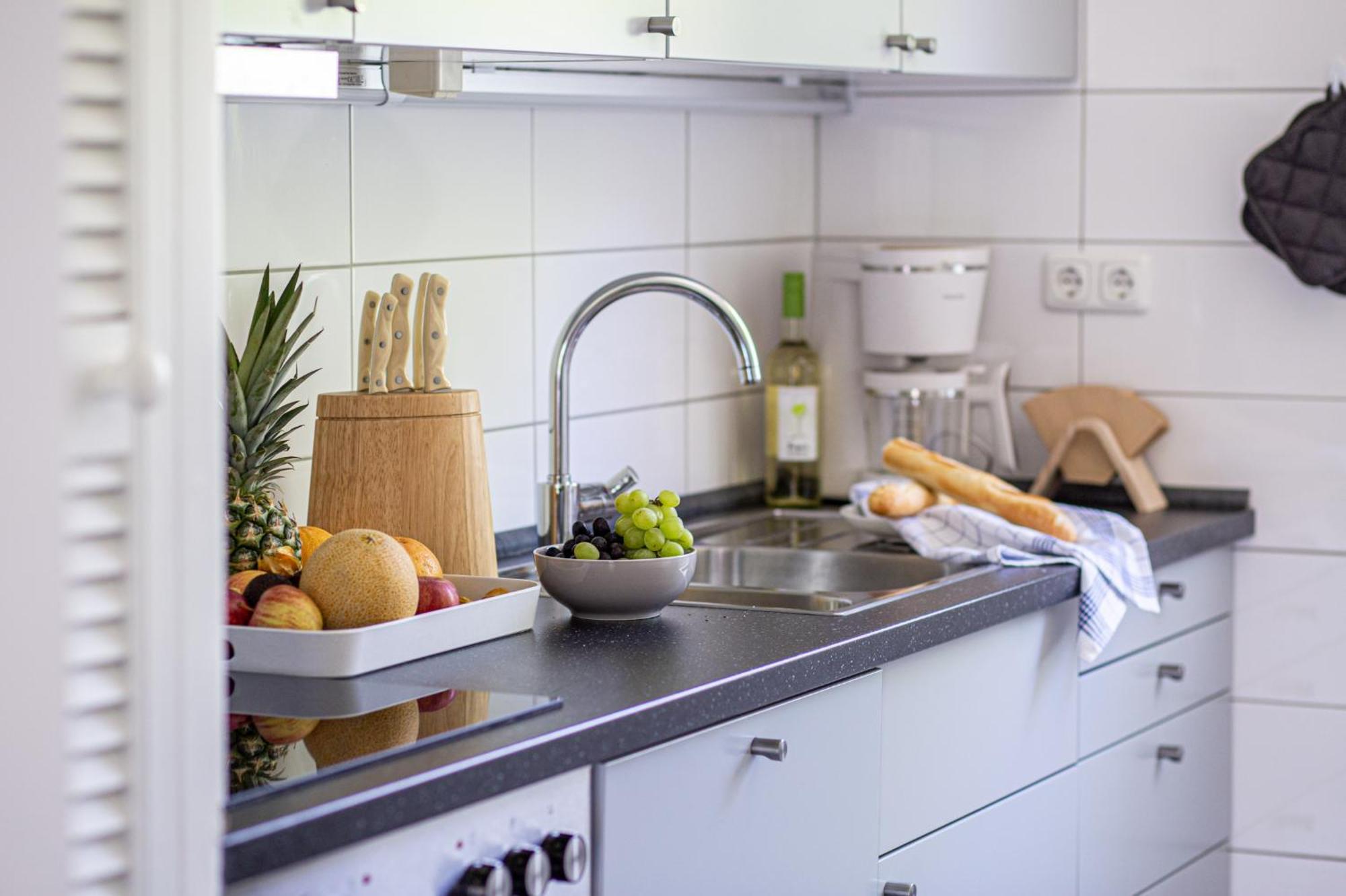 Have-a-nice-stay - Nahe Der U-bahn Nach Hamburg - 1 Minute Entfernt - Baecker & Restaurants 500m - Lidl 800m - Zentrum 1,5km * Ahrensburg