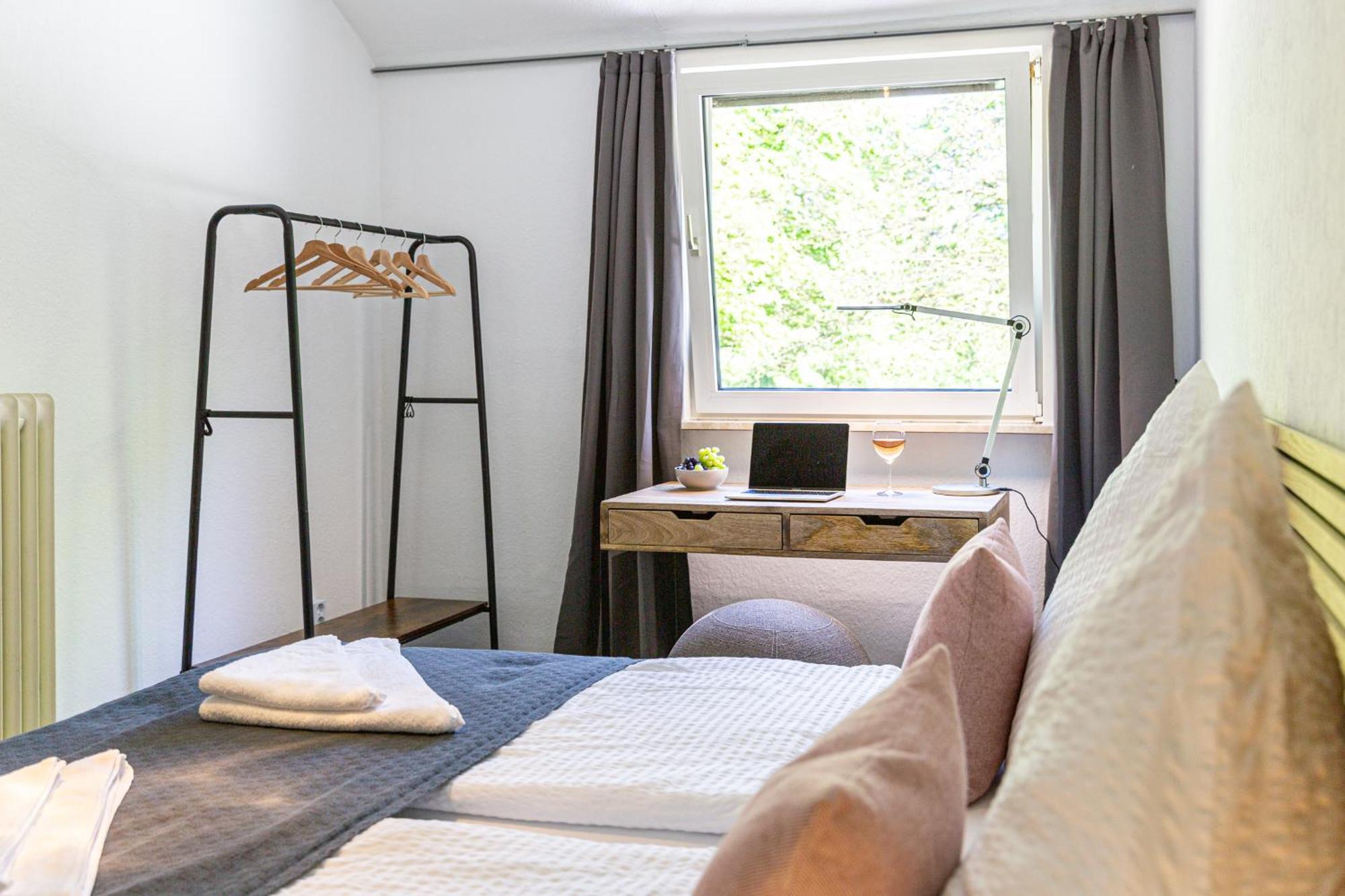 Apartment Have-a-nice-stay - Nahe Der U-bahn Nach Hamburg - 1 Minute Entfernt - Baecker & Restaurants 500m - Lidl 800m - Zentrum 1,5km Ahrensburg